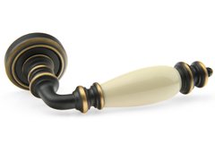 Дверна ручка Fadex Siena V B08 бронза темна/бежева кераміка