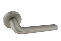 Дверна ручка Forme Milly 133A N16 нікель перламутровий